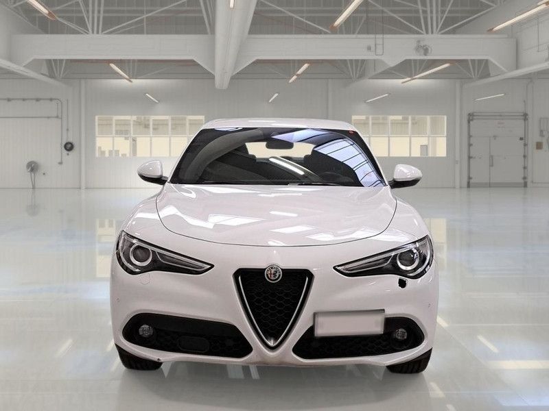 Alfa Romeo Stelvio 2022