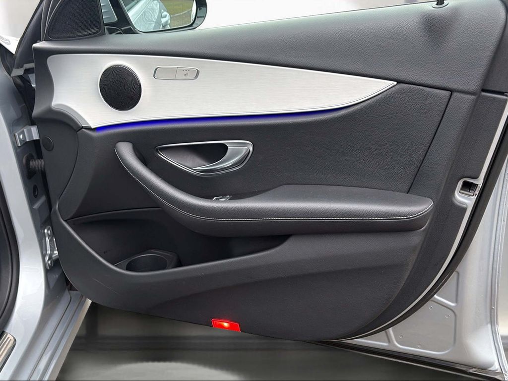 Mercedes-Benz E 300 2021