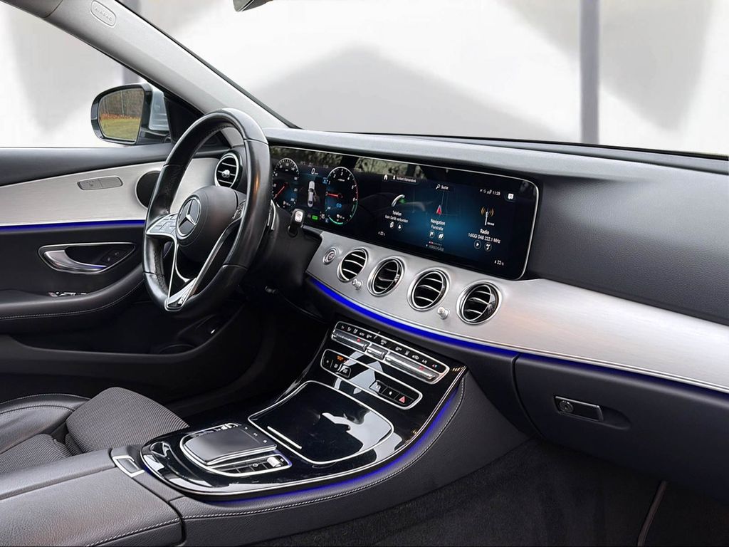 Mercedes-Benz E 300 2021