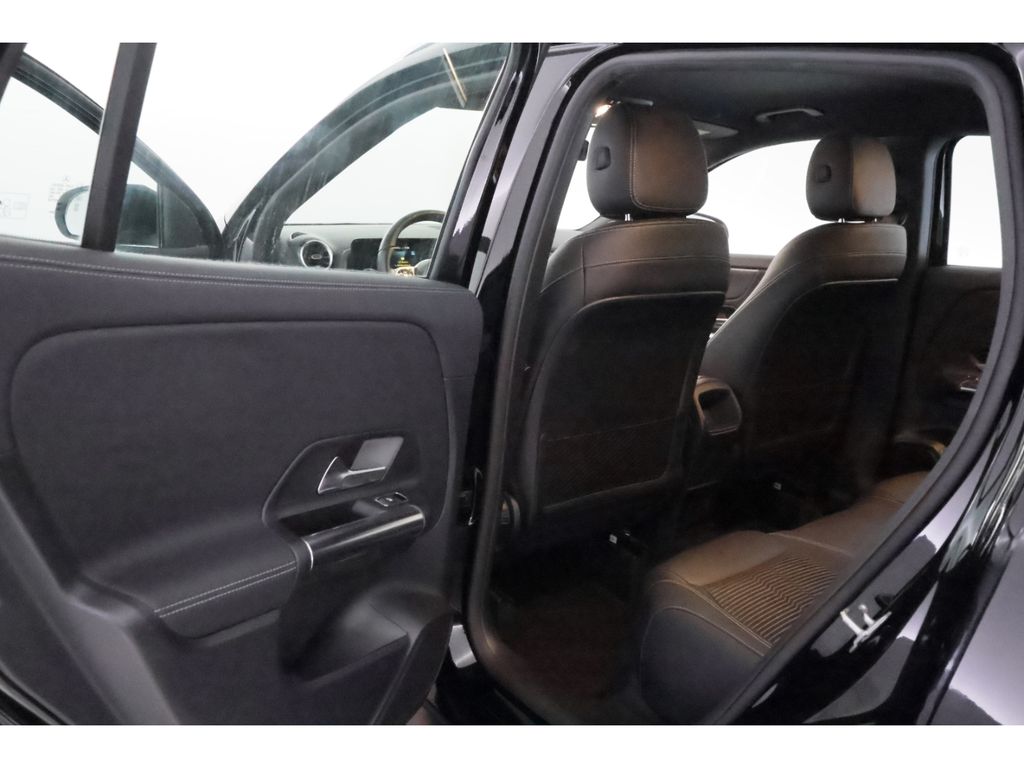 Mercedes-Benz GLA 200 2020