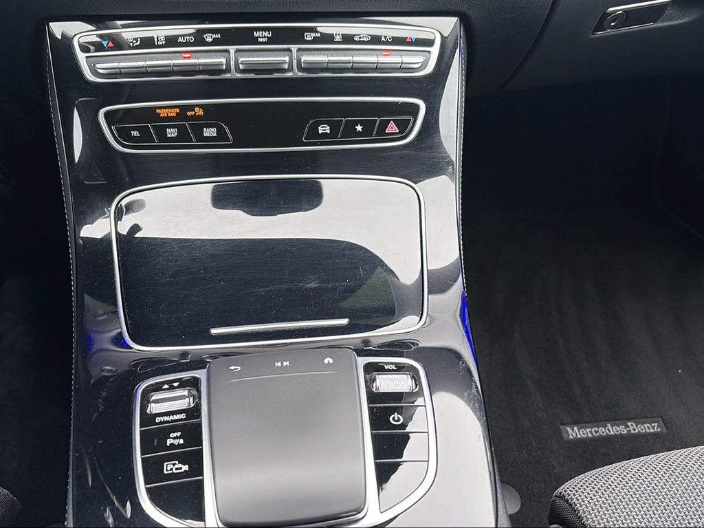 Mercedes-Benz E 300 2021