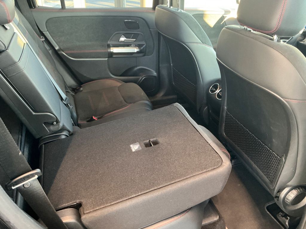 Mercedes-Benz EQB 2022