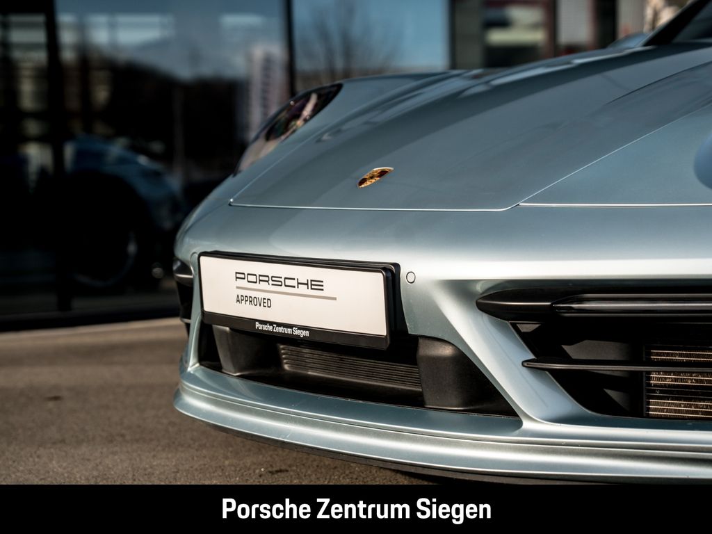 Porsche 992 2023