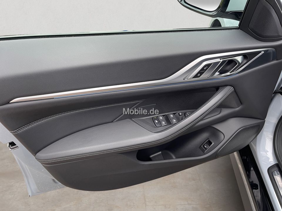 BMW i4 2023