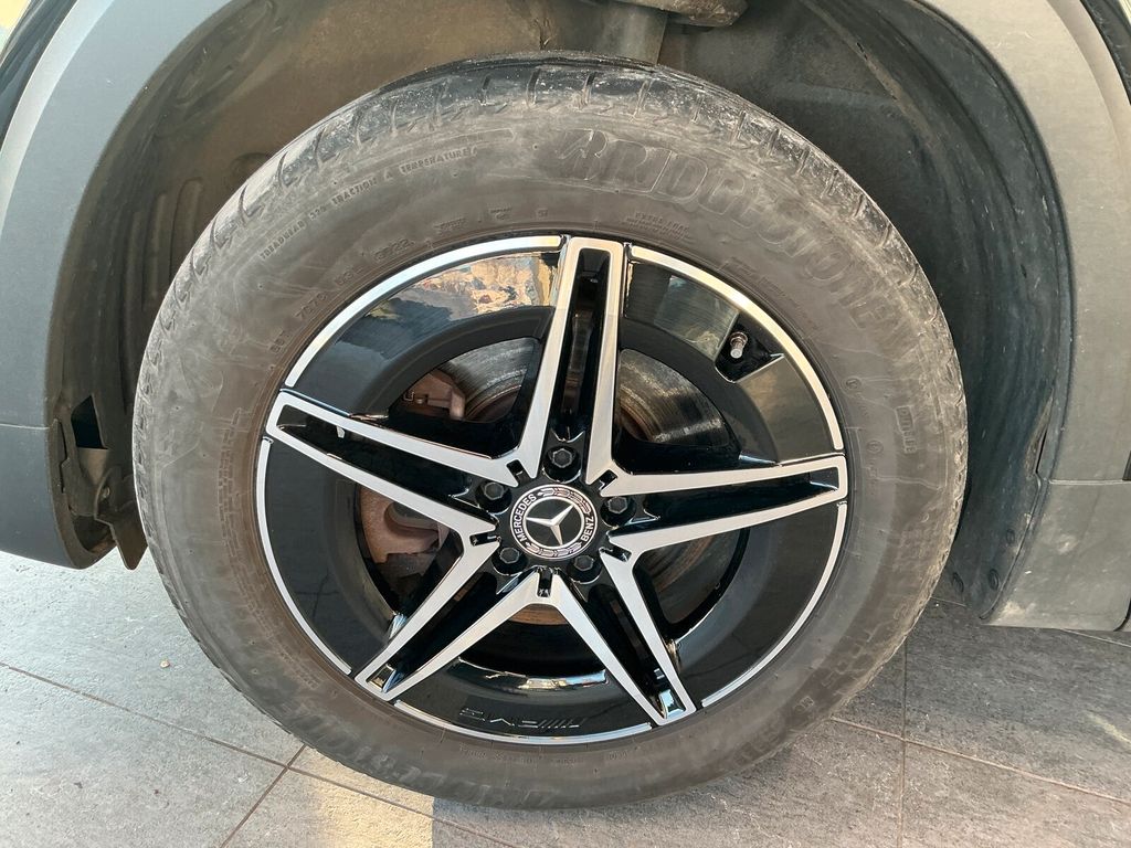 Mercedes-Benz EQB 2022