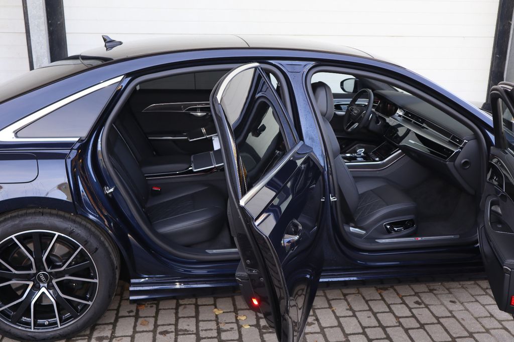Audi A8 2024