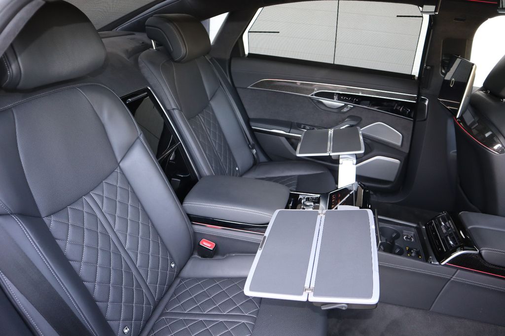 Audi A8 2024