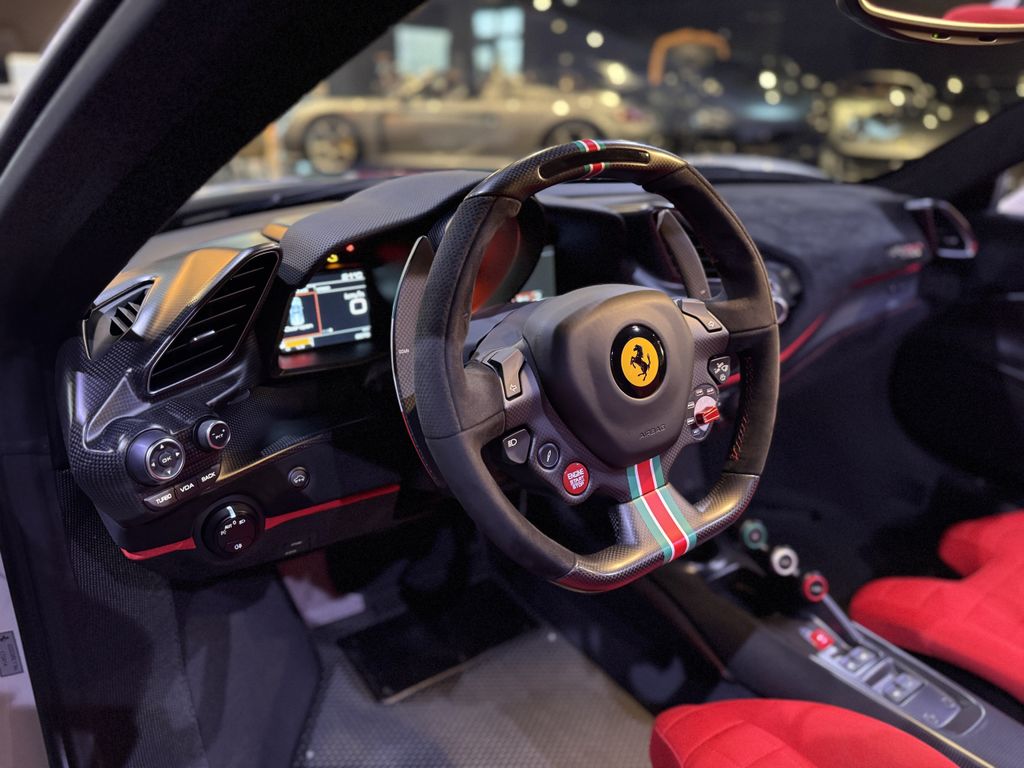 Ferrari 488 Pista 2019