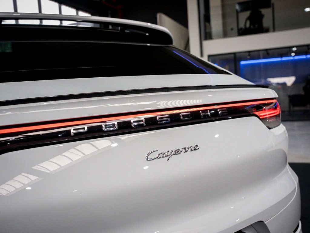 Porsche Cayenne 2021