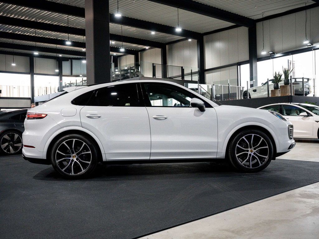 Porsche Cayenne 2021