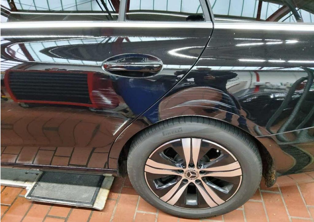 Mercedes-Benz C 200 2023