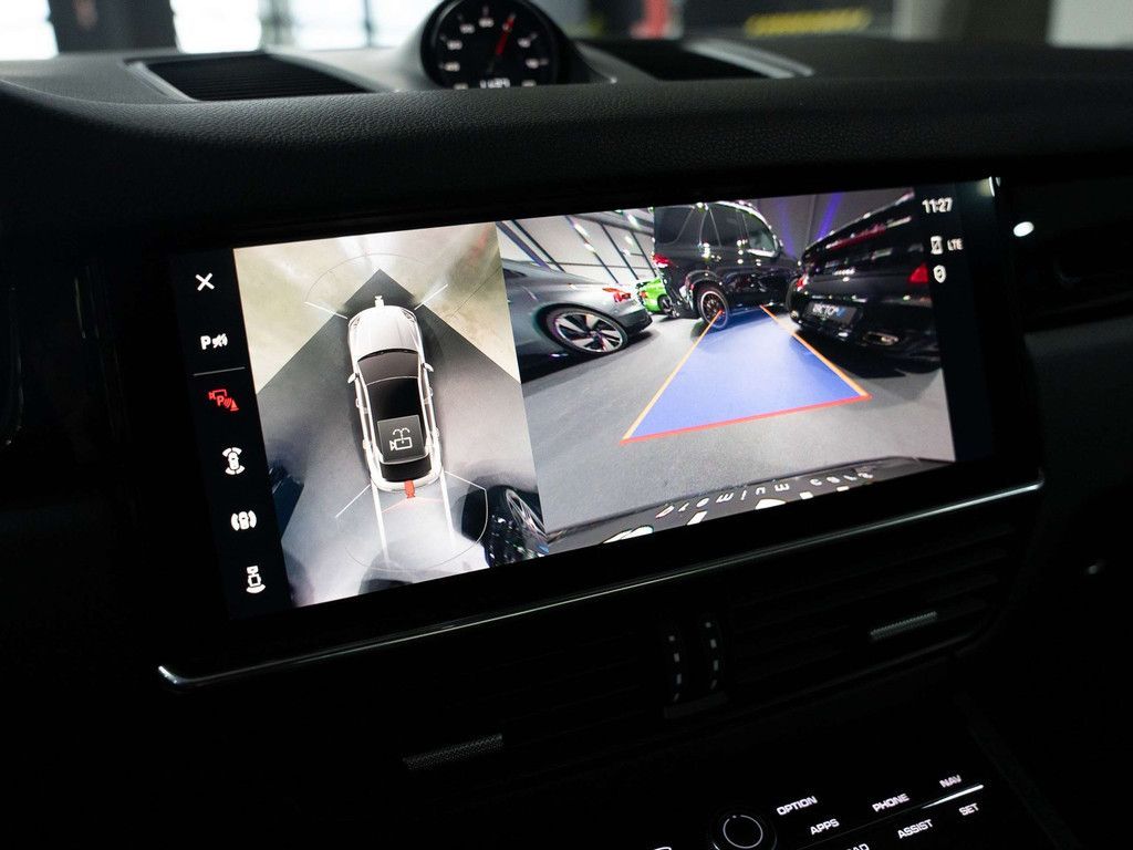 Porsche Cayenne 2021