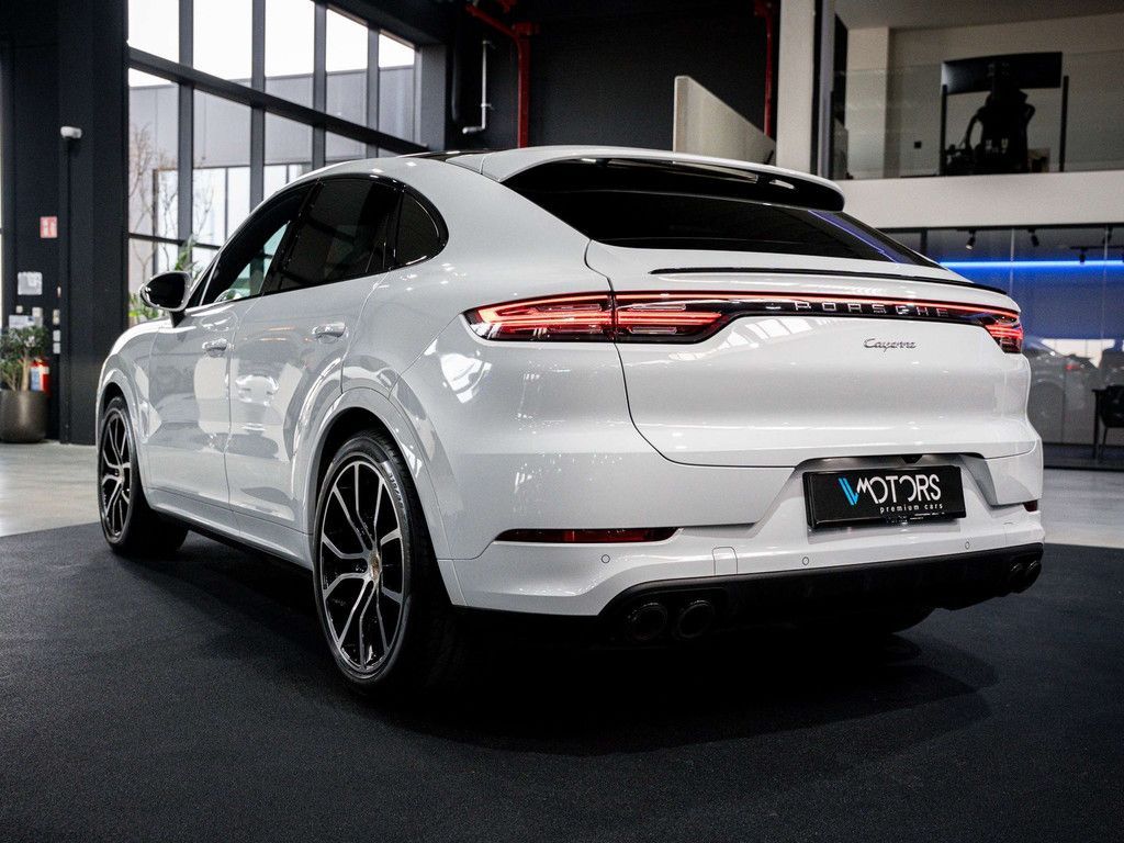 Porsche Cayenne 2021