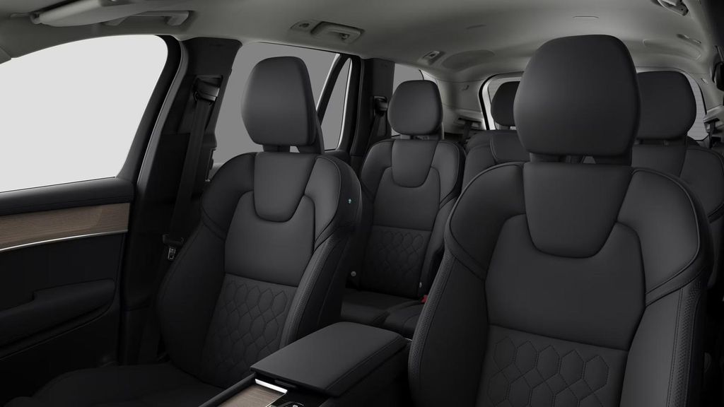 Volvo XC90 2025