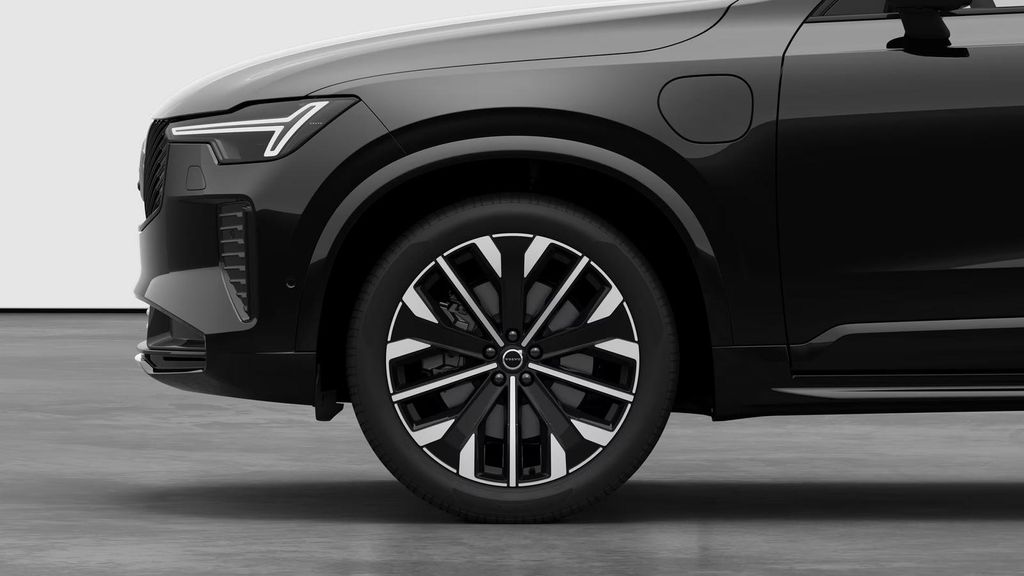 Volvo XC90 2025