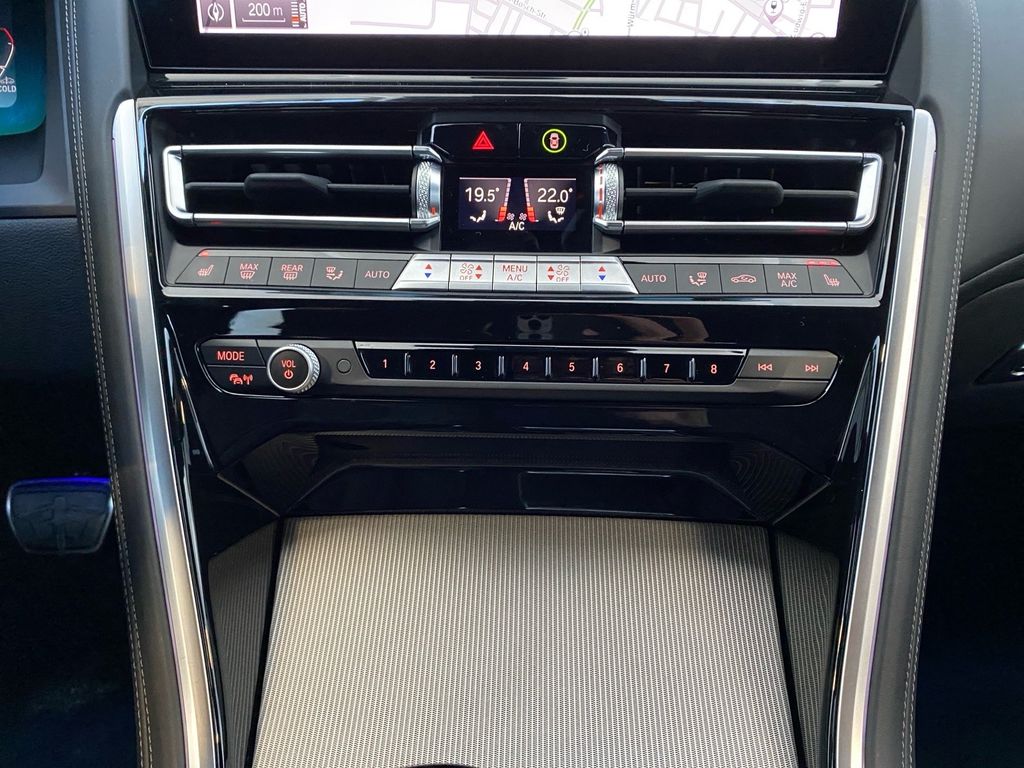 BMW 840 2025