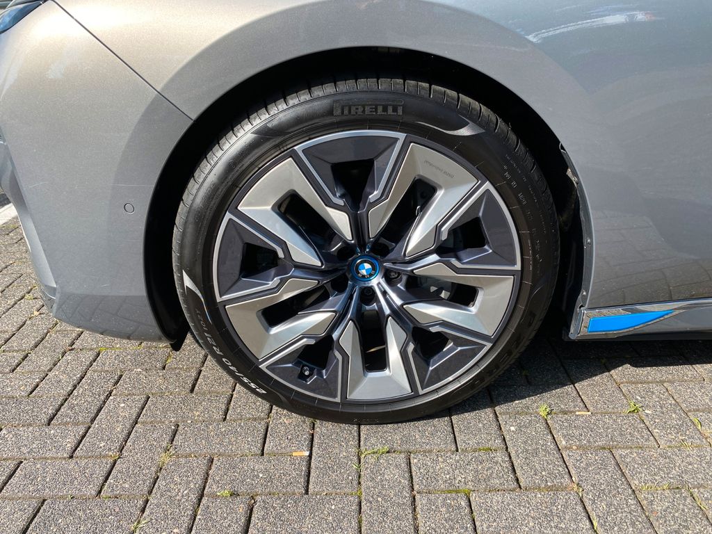 BMW i7 2022