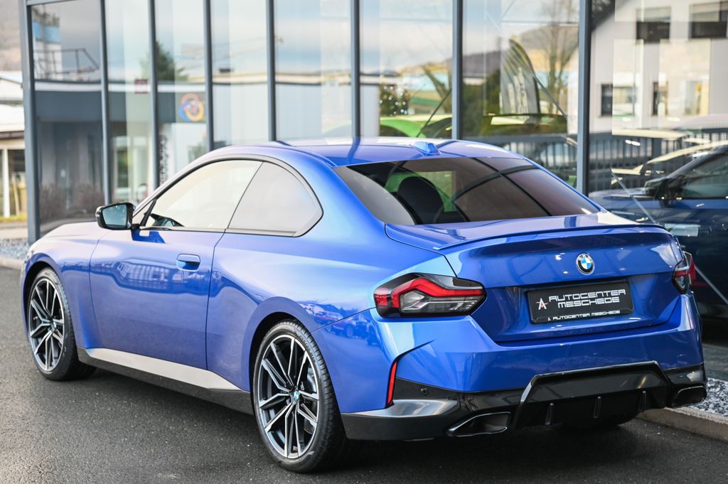 BMW M240i 2022