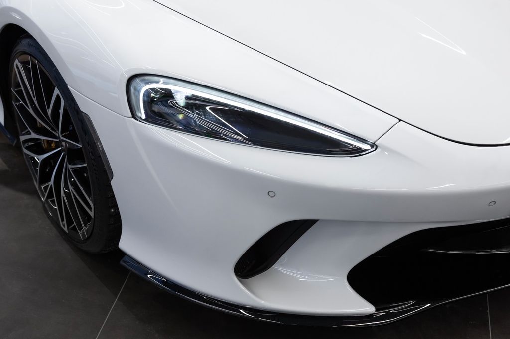 McLaren GT 2023