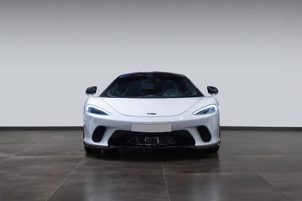 McLaren GT 2023