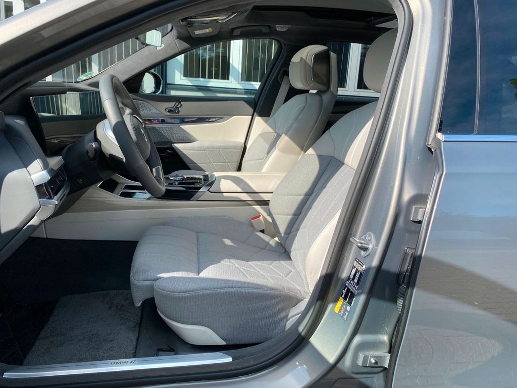 BMW i7 2022