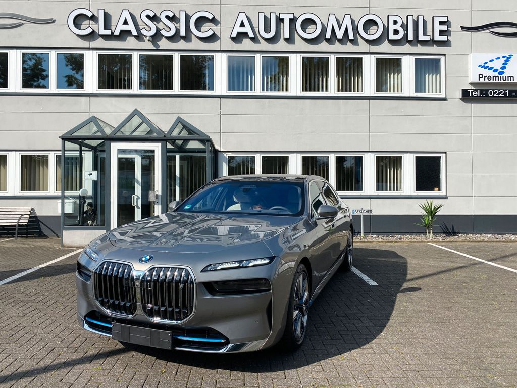 BMW i7 2022