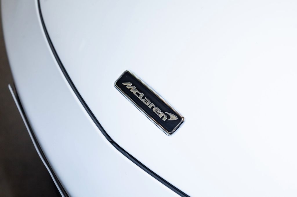 McLaren GT 2023