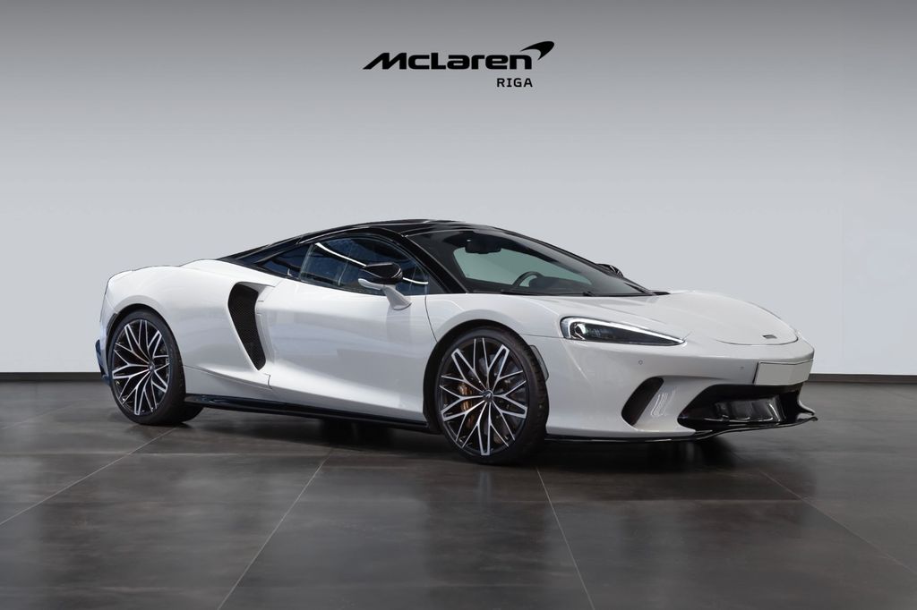 McLaren GT 2023