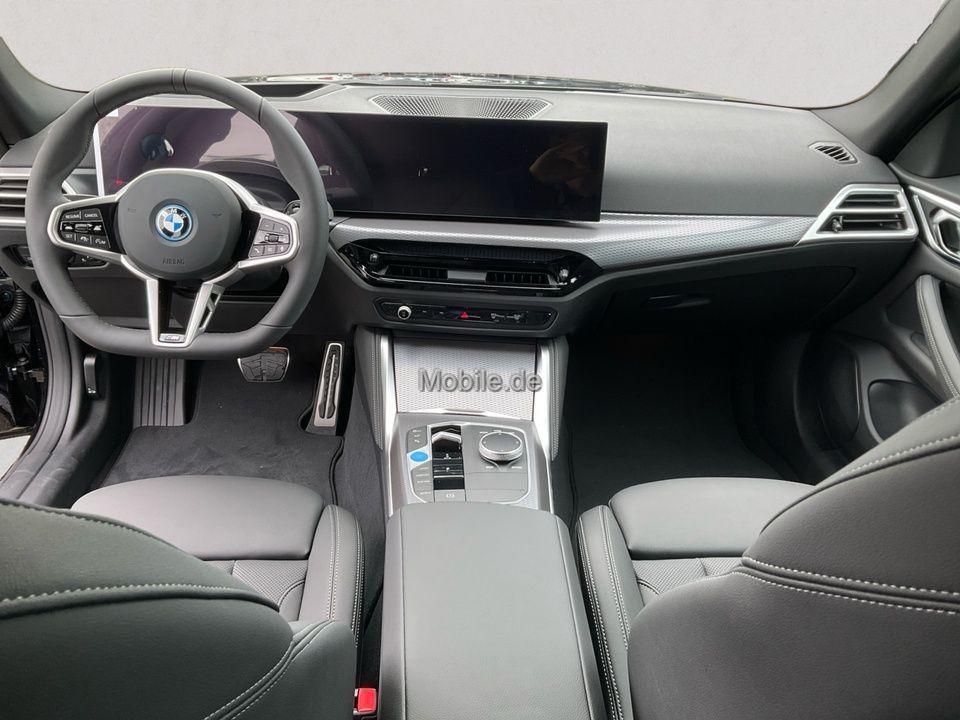 BMW i4 2025