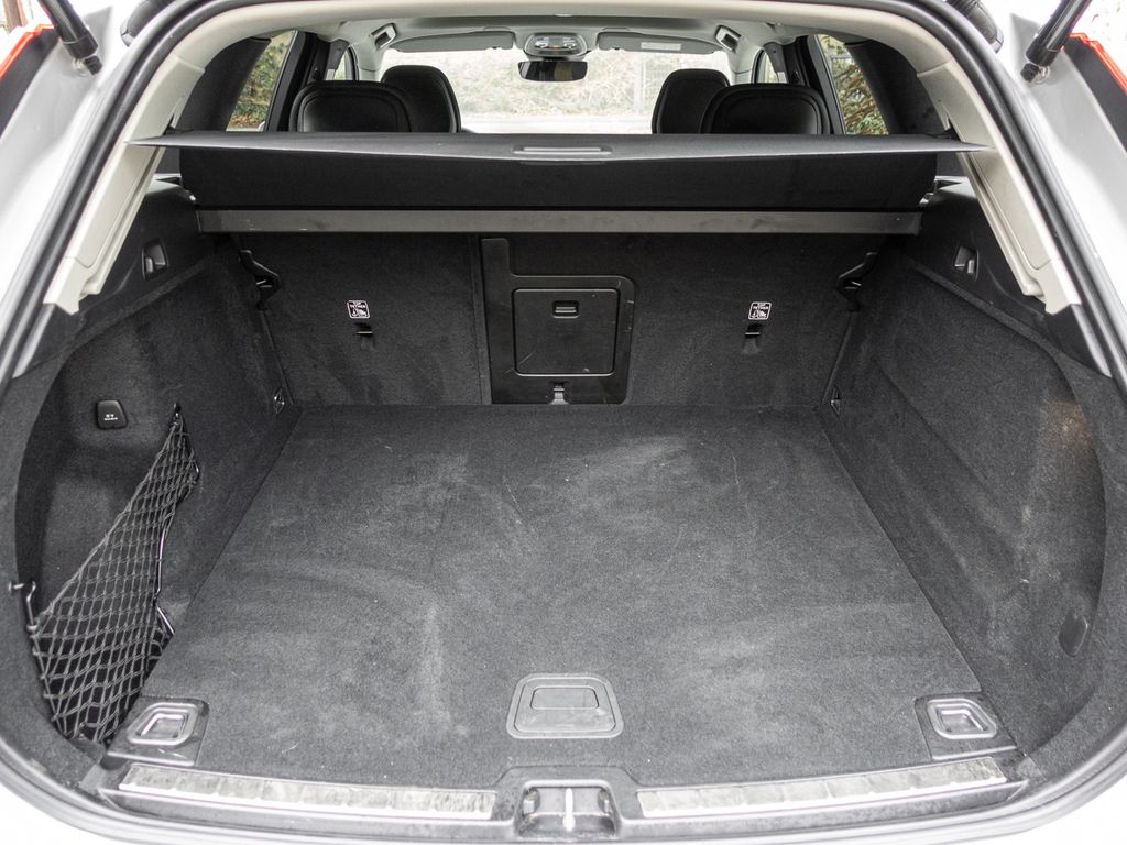 Volvo XC60 2022