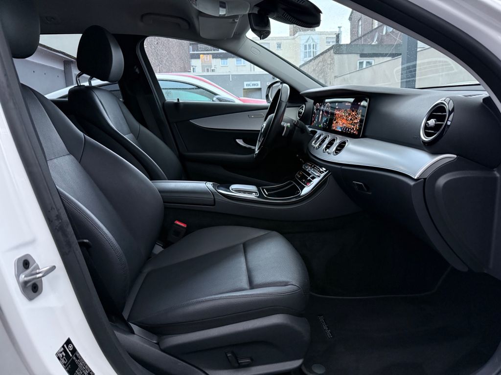 Mercedes-Benz E 300 2021