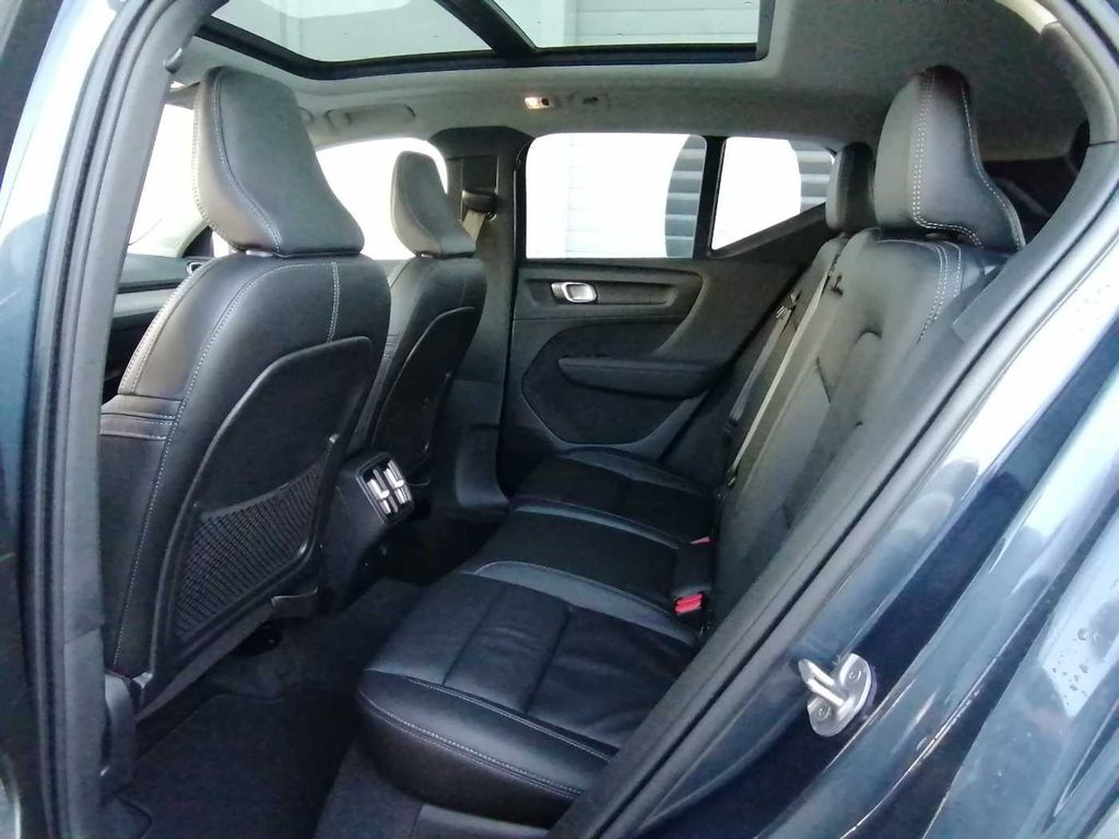 Volvo XC40 2022