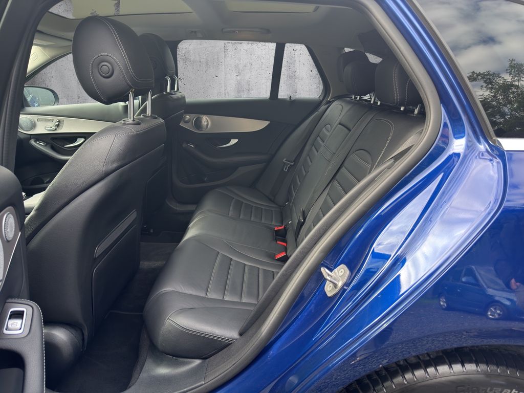 Mercedes-Benz C 300 2021