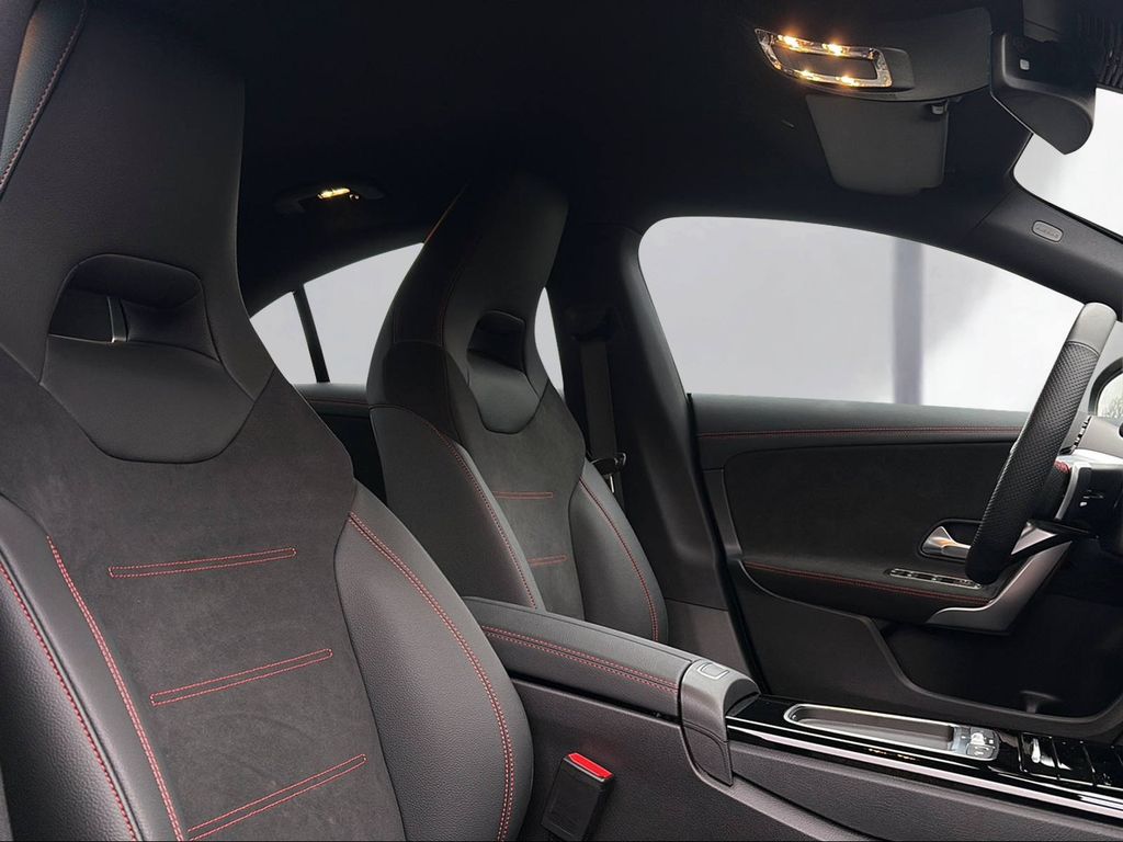 Mercedes-Benz CLA 200 2024