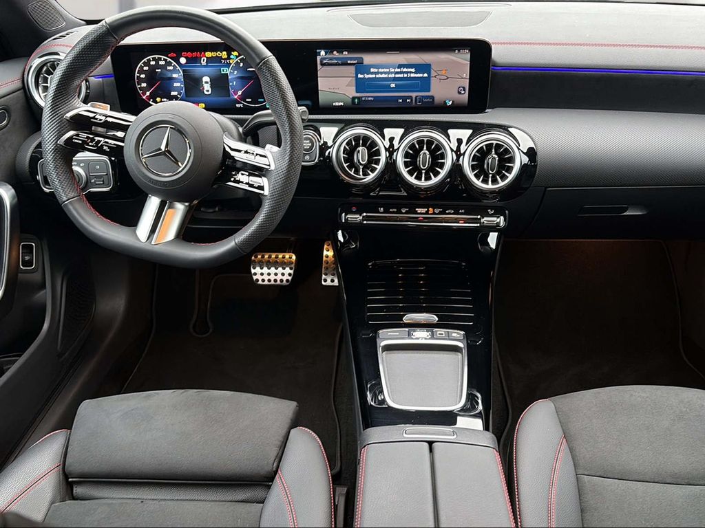 Mercedes-Benz CLA 200 2024