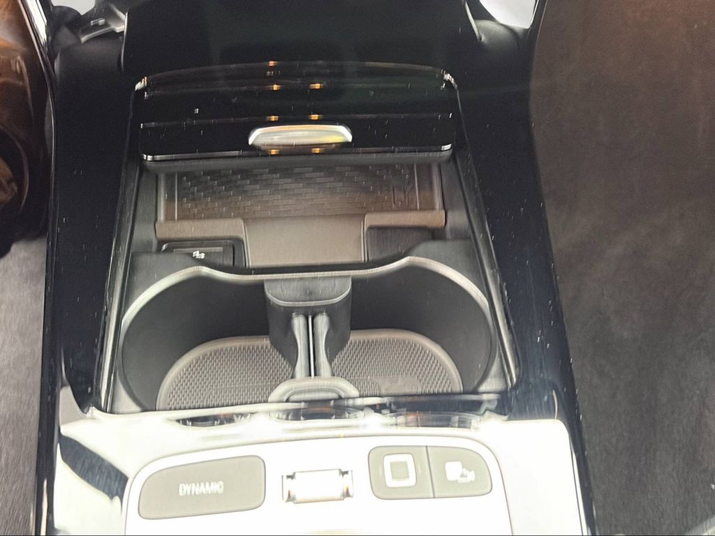 Mercedes-Benz CLA 200 2024