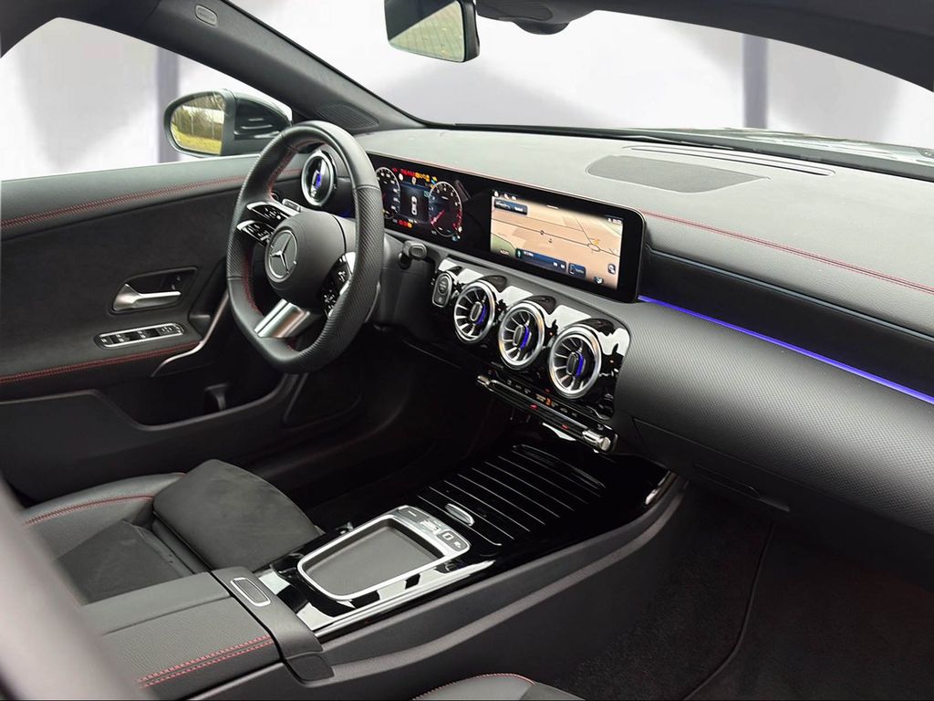 Mercedes-Benz CLA 200 2024