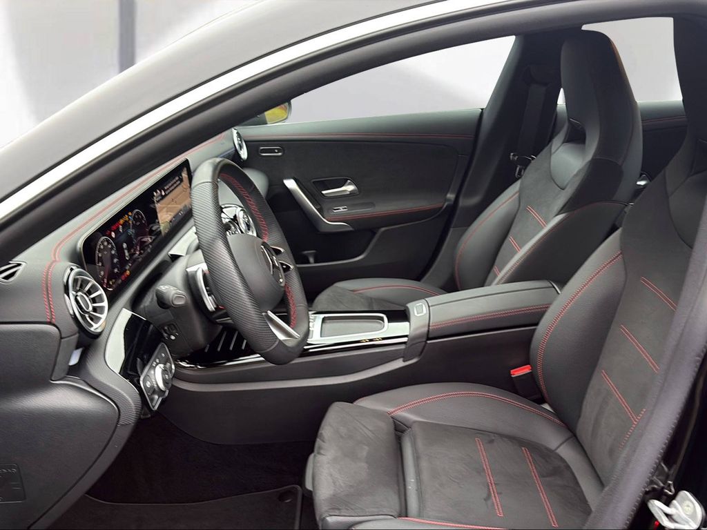 Mercedes-Benz CLA 200 2024