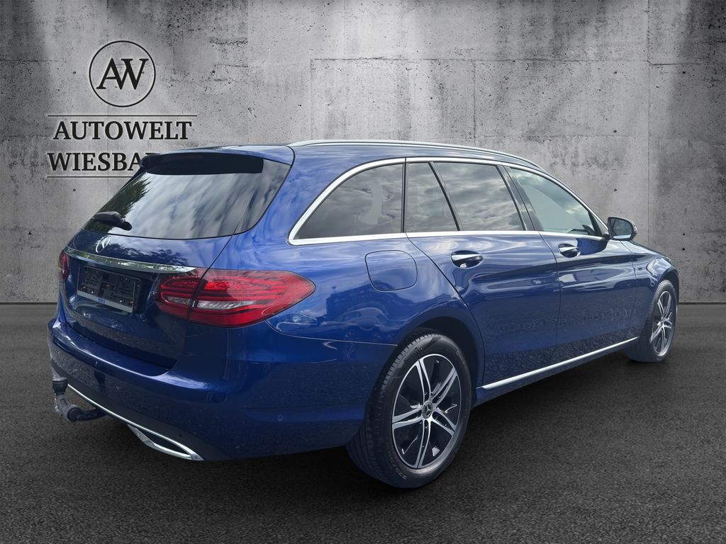 Mercedes-Benz C 300 2021