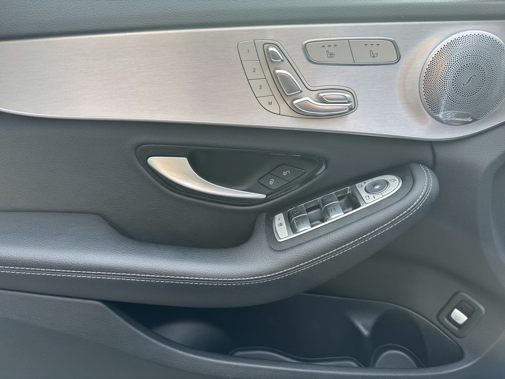 Mercedes-Benz C 300 2021