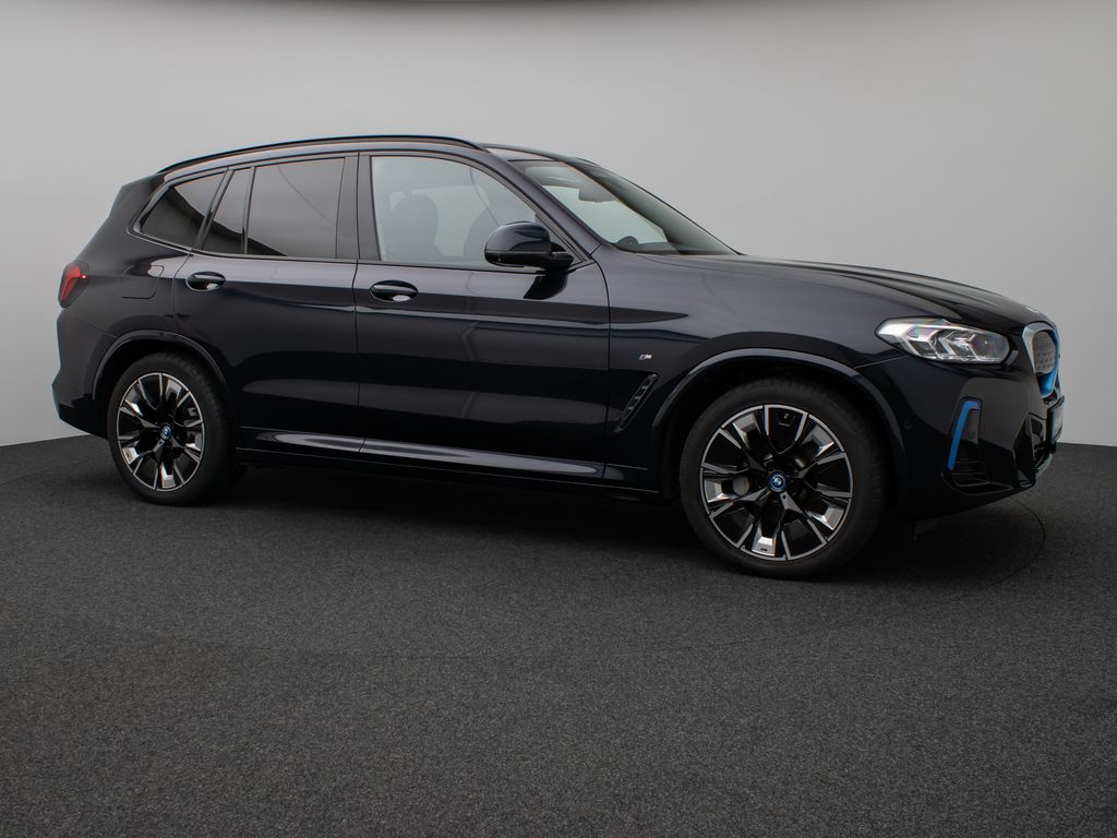 BMW iX3 2022