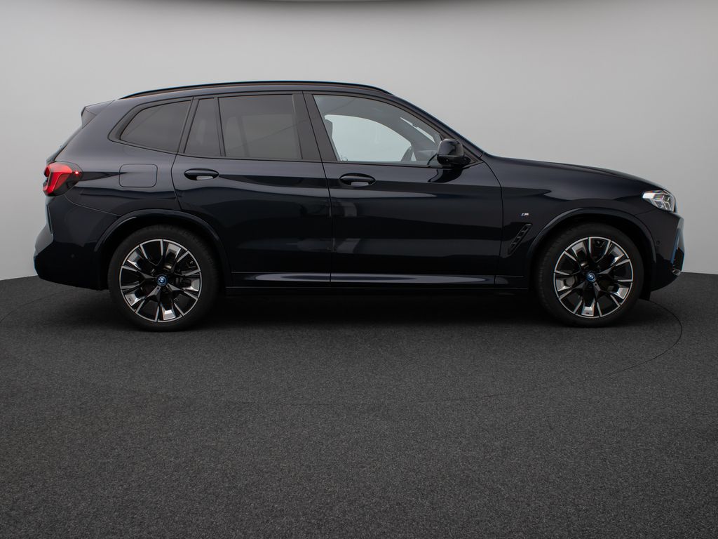 BMW iX3 2022