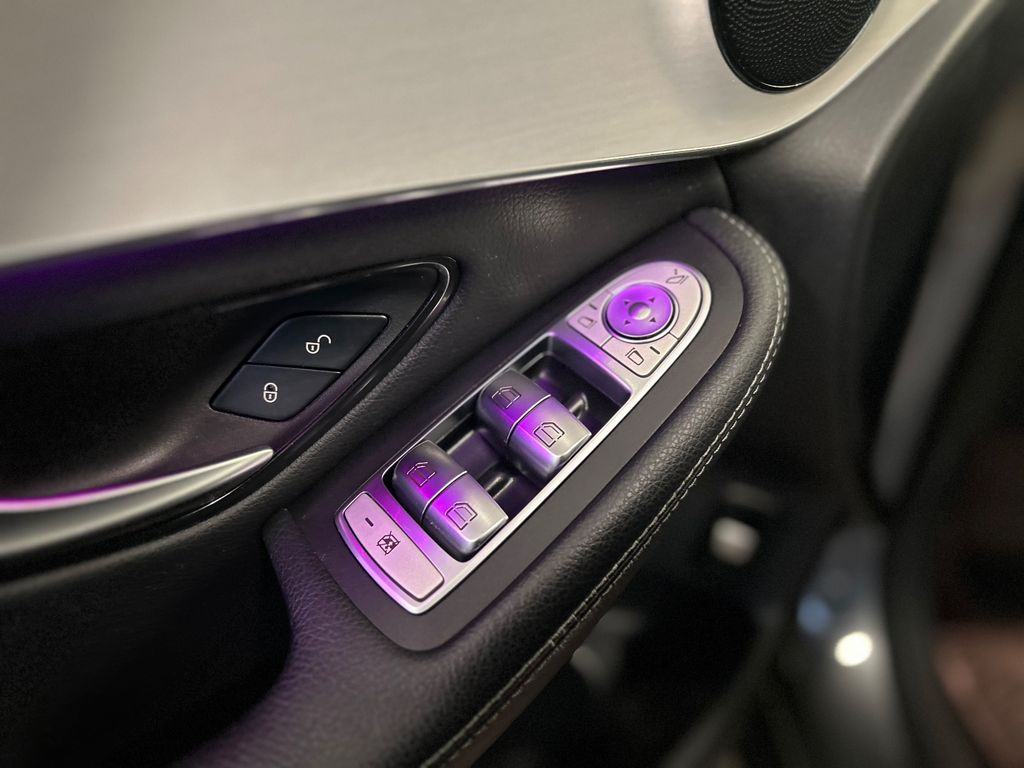 Mercedes-Benz GLC 300 2020