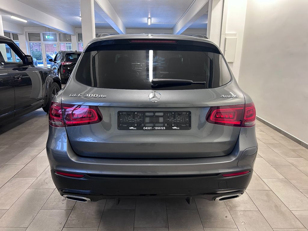 Mercedes-Benz GLC 300 2020