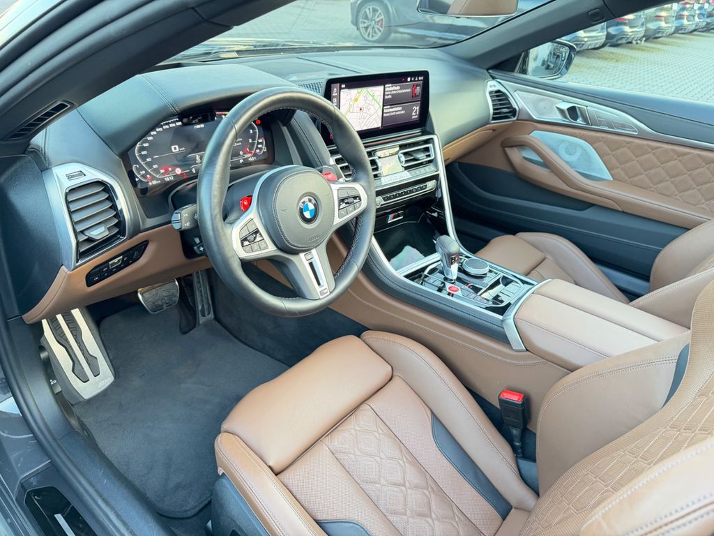 BMW M8 2023