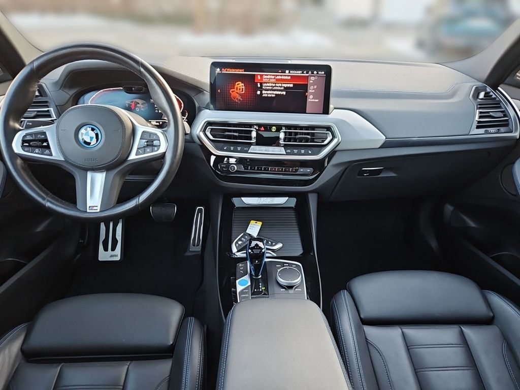 BMW iX3 2023