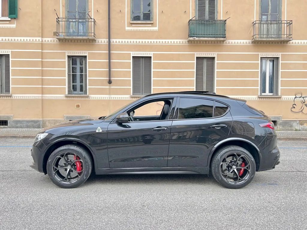 Alfa Romeo Stelvio 2021