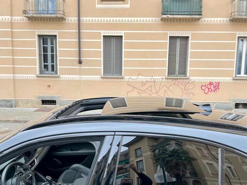 Alfa Romeo Stelvio 2021