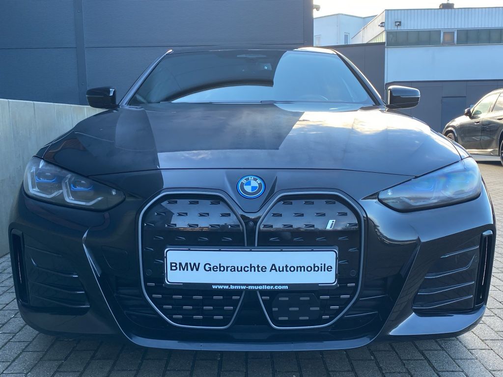 BMW i4 2023