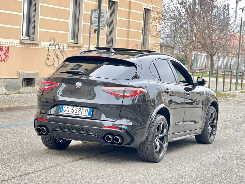 Alfa Romeo Stelvio 2021